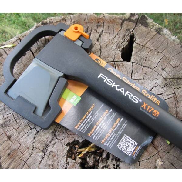 FISKARS Kamp Baltası X17 122463 - 2